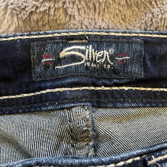 Silver Jean Capris - Picture 3 of 4